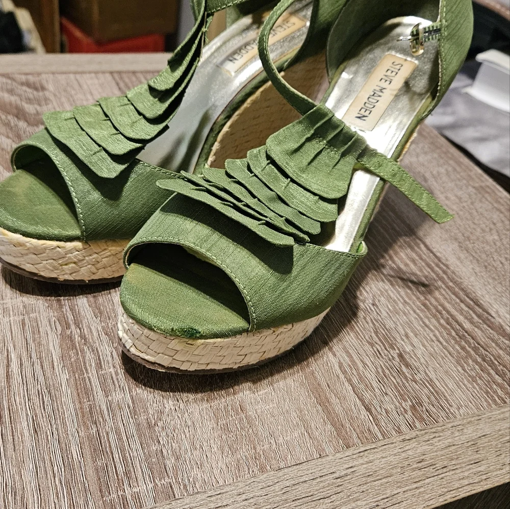 Steve Madden Green Wedge Sandals Size 7 - Picture 5 of 7